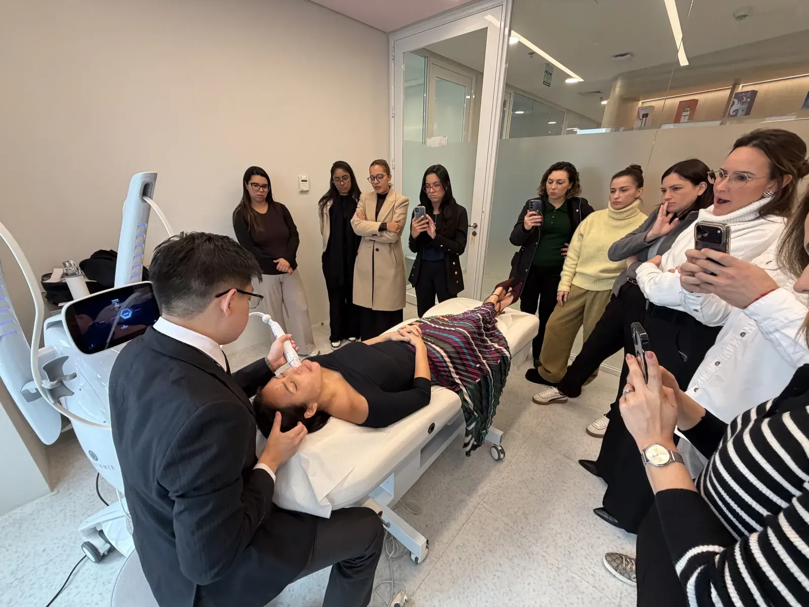 Live VF Lift demonstration to Brazilian physicians at CLASSYS Academy